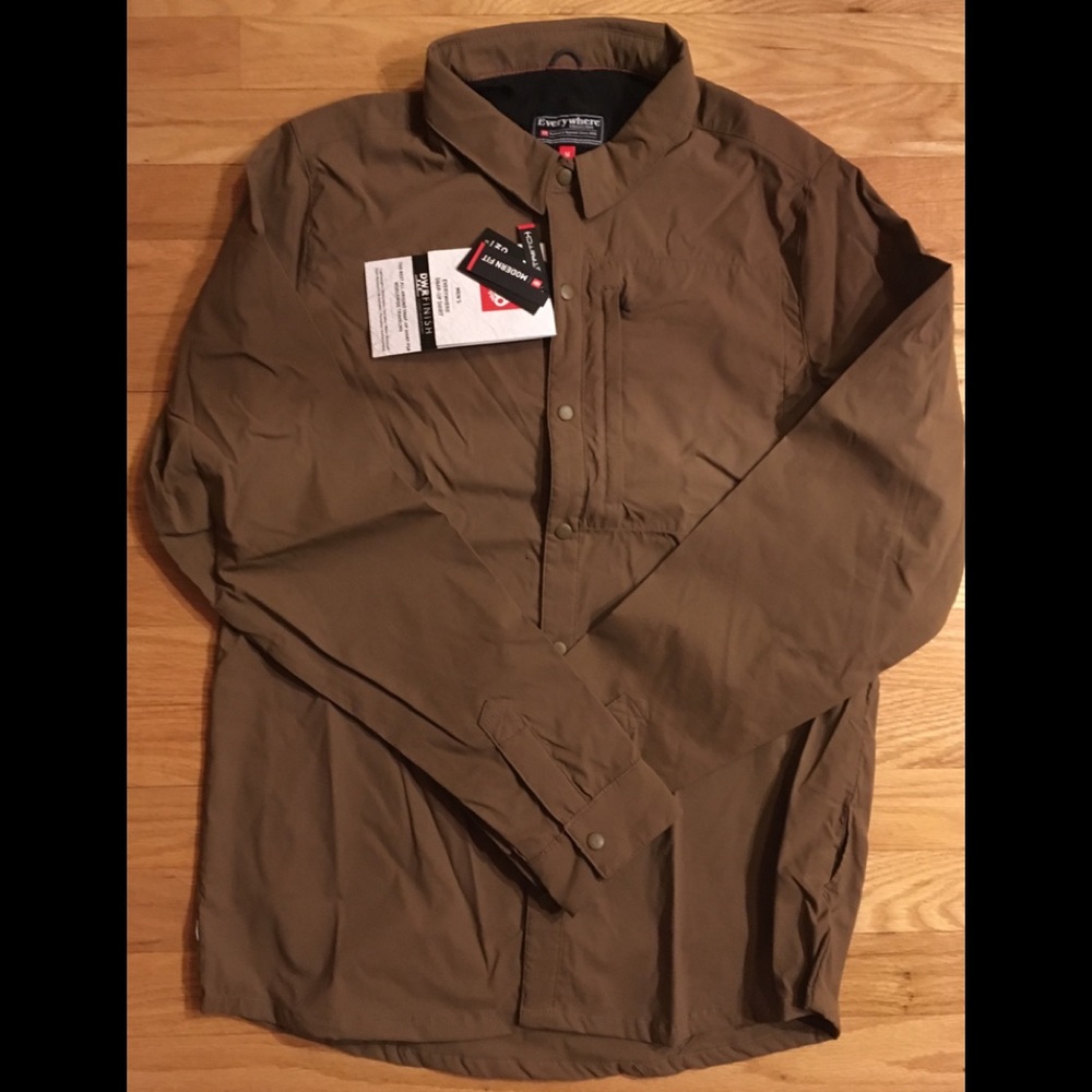Men’s 686 shirt